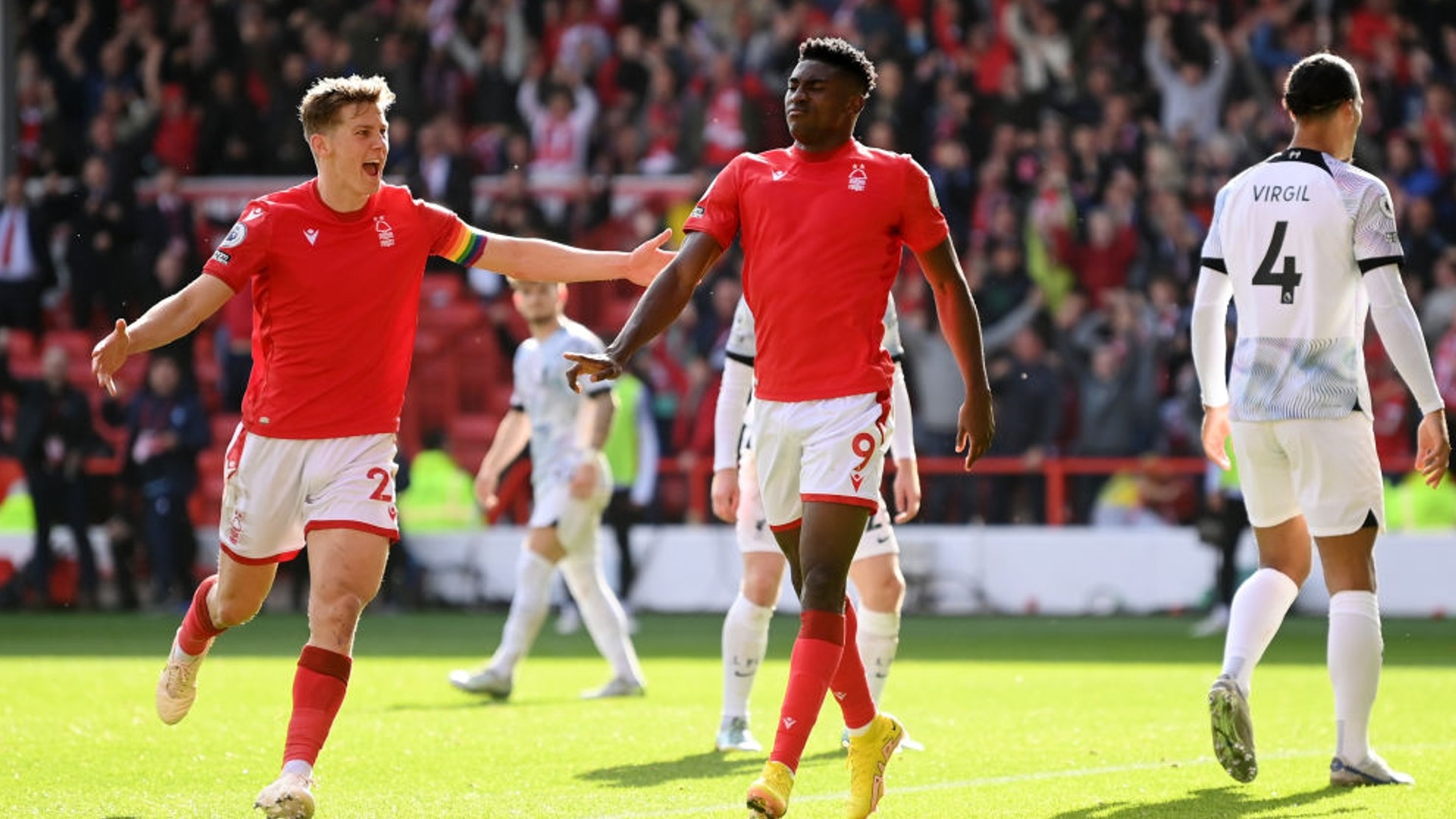 队走出低谷 队走出低谷